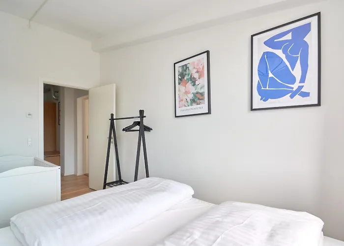 Cozy And Bright Apartments With Private Car Park
